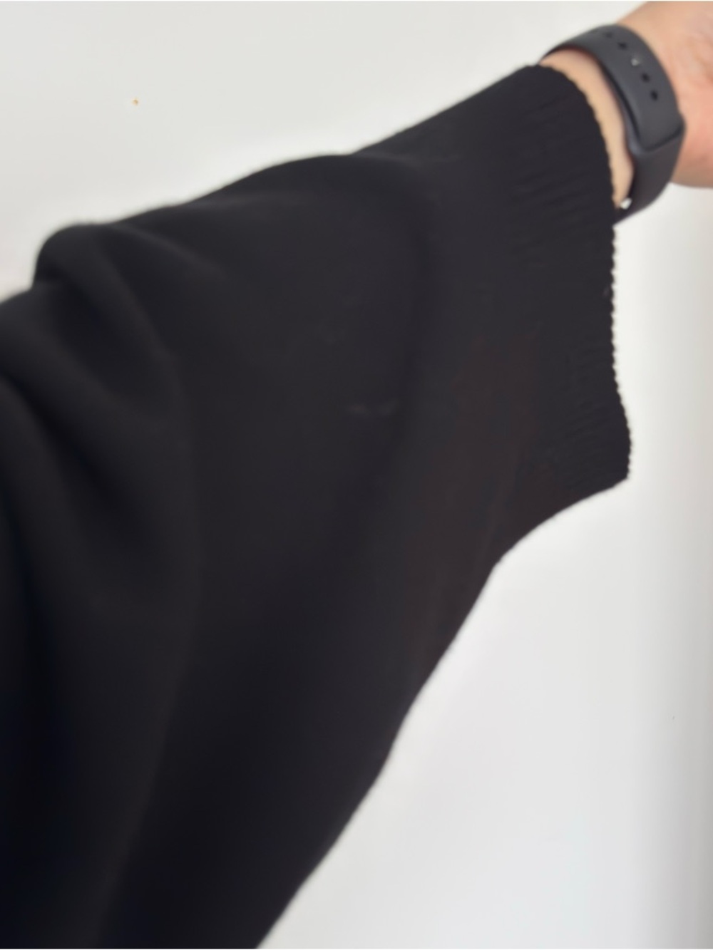 Wilfred Sweater Souvenir Black V-Neck Knit Sweater women's  size 2 - Picture 9 of 10